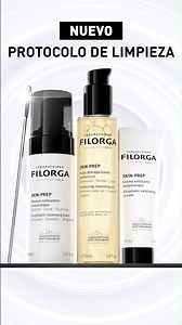 Conoce a tu nuevo equipo de ensueño de limpiadores anti-envejecimiento 🖤 FILORGA SKIN-PREP está aquí para revolucionar tu rutina de belleza con un protocolo de "renovación de la piel" inspirado en técnicas profesionales de limpieza: ✨ Limpieza suave con el PERFECTING CLEANSING OIL ✨ Limpieza profunda con la ENZYMATIC CLEANSING FOAM ✨ Exfoliación con la ENZYMATIC EXFOLIATING CREAM Gracias a su complejo enzimático renovador de la piel, se potencia la renovación epidérmica y la piel se deshace de 
