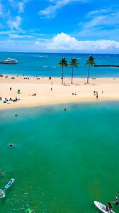 Waikiki beach and Duke Kahanamoku lagoon | Hawaii Deluxe Travel