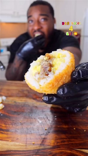 4.3K views · 55 reactions | Sausage and Eggs Fried Grits Balls  Make sure to follow @bigback4lyfe on Instagram, YouTube & Tik Tok to see more content #explorepage #foodreels #explore #fyp #instafood #yummy #eatgood #delicious #viralfood #foodies #remixreels #bigback4lyfe #instareels #reels | Robert Crawford | Facebook