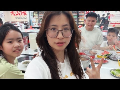 Reading Grandma's Love Letters with My Daughter, Three Families Get Together for Hot Pot