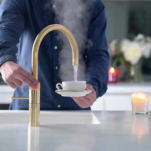 The world’s only true 100°C boiling water tap | Quooker UK
