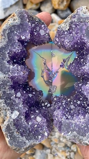 Wow, amazing stone #stone #discovery #nature #adventure #highlights #ai # #naturalamethyst