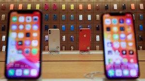 Apple in talks with Google to integrate AI engine into iPhone