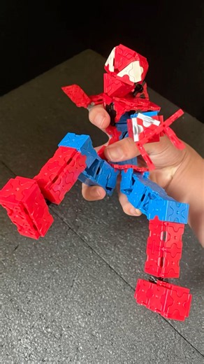 スパイダーマンチェーンテクニックver作ってみたよ。 #laq #lego #ラキュー #作り方#spiderman #スパイダーマンブランドニューデイ