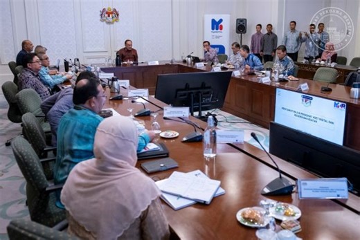 Malaysia poised to lead global digital economy, says Anwar