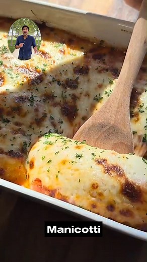 👉 Watch how to make authentic, mouthwatering manicotti step-by-step! ✨ From mixing the filling to the final bake — it's easier than you think. 📲 Watch the manicotti video recipe 👉 https://savoryfoodies.com/manicotti-easy/ #Manicotti #PastaVideo #CookingTutorial #ItalianFoodie | Savory Foodies