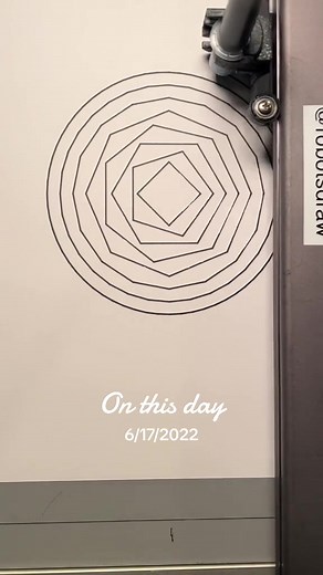 robots draw on TikTok