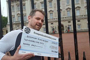 The Queen wins free postcode lottery: Buckingham Palace scoops £250