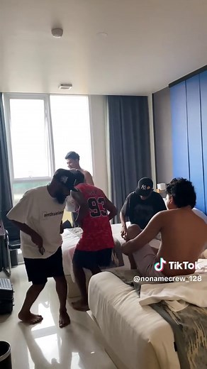 Pisah Disitu: Lagu Dari No Name Crew yang Menggugah