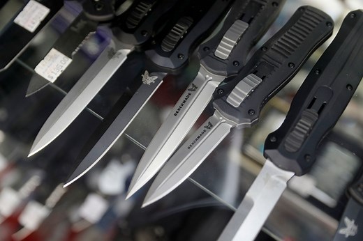 Mass. high court rules residents can legally carry a switchblade
