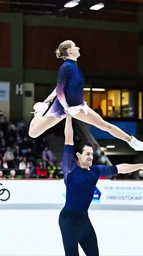 🤯 INSANE PAIRS LIFT! Figure Skating’s Most Daring Moves