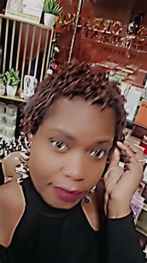 Thinking about a short finger twist style?