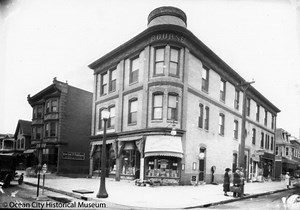 Historical Images: Bourse Building at Eighth and Asbury