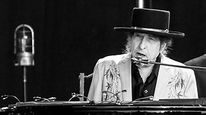 Bob Dylan launches gentle acoustic ballad I Contain Multitudes