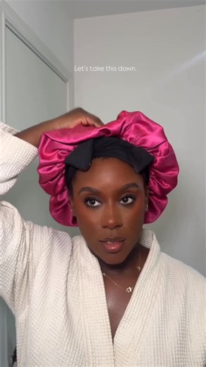 Helecia Williams on Instagram: "The not so aesthetic natural hair routine with so many unexpected hiccups. However, we pivot and work around it so yes I had to use more than one product to finish my hair but everything worked out. The basics of the routine are shampoo, conditioner, leave in, oil based styler and mousse. I do clarify almost every time I do my wash routine. Clean hair always works better and of course hair spray makes the style last longer. Comment HAIR below to receive a DM with 