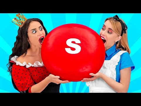 MÂNCARE URIAȘĂ VS. MINUSCULĂ || Provocare amuzantă cu mâncare marca 123 GO! FOOD