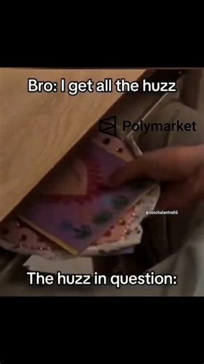 Nonchalant on Instagram: "Relatable!?日本利用压电瓷砖将脚步转化为电能。这些瓷砖捕捉来自你脚步的动能。当你行走时，你的重量和动作会对瓷砖产生压力。瓷砖会轻微弯曲，从而产生机械应力。瓷砖内部的压电材料将这种应力转化为电能。每一步都会产生少量电荷，而数百万步结合在一起就能产生足够的电力来驱动 LED 灯、数字显示屏和传感器。在像涩谷车站这样繁忙的地方，每天大约有 240 万个脚步为这一系统作出贡献。这些电能可以被储存或立即使用，从而减少对传统电力来源的依赖，并支持可持续的城市基础设施。这种方法将日常运动转化为实用的可再生能源 #日本 #知识 #事实 #你知道吗 #推荐 科技 创新 历史 技术 实验 热门"