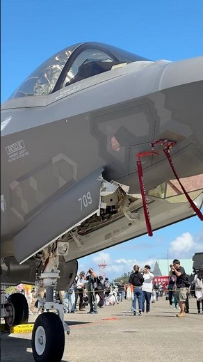 来年度には小松基地へ配備が開始される 航空自衛隊の最新鋭ステルス戦闘機 F-35A Lightning II #shorts #F35 #自衛隊 #小松基地航空祭 #fighterjet