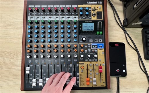 Tascam model12调音台手机直播录音