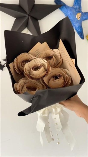 Best use of old Books 📚 Father’s Day gift ideas l Paper craft l Vintage rose 🥀 #shorts #fathersday