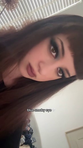 Create a Stunning Blue Smoky Eye Look with Makeup Essentials