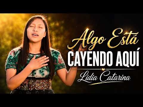 Algo Esta Cayendo Aqui - Lidia Catarina (Video Oficial)