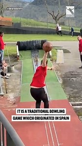923K views · 878 reactions | You've Never Seen Bowling Like This 勞 | GreatestHighlights | Facebook