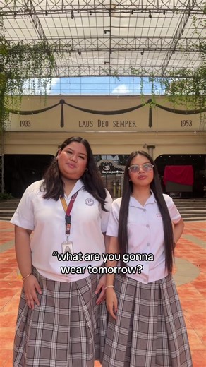 What to Wear Tomorrow: Maroon Outfit Ideas