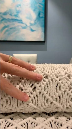 Macramé Table Runner #macrame#handmade#knot#artesanato#rug#tutorial#diy