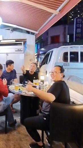 514K views · 13K reactions | Get my Victor AI app in bio  #chinese #mandarin #korea #chinatown #victortalking #polyglot #korean #learnchinese #learnkorean #learnchinese #studychinese #learnmandarin #studymandarin #fluent #prank #chinesegirl #victorai | Victor Talking Academy | Facebook