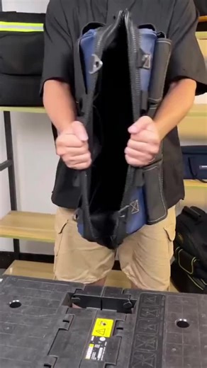 Durable Electrician Tool Bag with Multiple Pockets