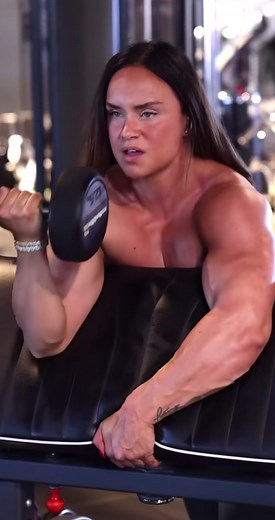 Empowering Muscle Women: Beauty in Strength