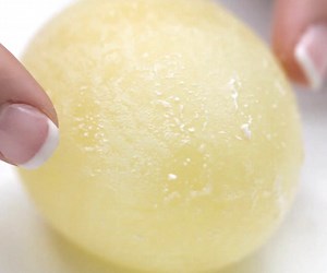 5 Awesome Egg Experiments