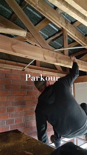 Storage room conversion. Part 4. Ceiling support beam removal. #renovation #parkour #twerking #diy