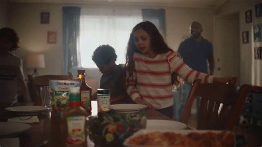 Food Lion, LLC TV Spot, 'The More the Merrier'