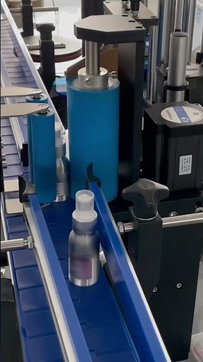 【透明ボトル位置決め】半自動丸型＆平面ラベラー T401｜円柱容器へのラベル巻き貼りを気泡・ズレなく精密自動化！1台2役で工場の省スペース・省力化に｜環聯ジャパン合同会社 #shorts