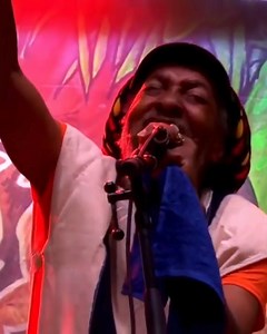 Si t'aimes le reggae, c'est à Nantes que ça se passe ! Ijahman Levi sera sur la scène du Warehouse le 1er mai prochain pour un concert exceptionnel aux côtés de Culture ! 🔥 Légende vivante du reggae, l'artiste envoûtait le Rototom Sunsplash en 2016 avec son classique "Am I a Levi"... Tellement hâte d'entendre ça en live ! ⬛️ | Ijahman Levi & Culture en concert au Warehouse à Nantes ! | Warehouse