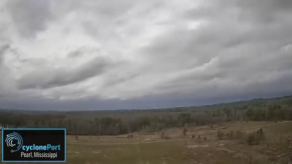 Check out this Cycloneport view of storms as they approach outside of Jackson, MS this afternoon #MSwx | RadarOmega