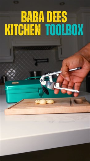“Why Garlic Powder Deserves a Spot in Your Kitchen 🧄 | Baba’s Kitchen Toolbox Ep.2