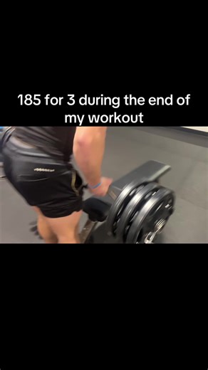 last rep was a little sloppy but pretty happy with this. Code: PEYTONLIFTS @Spartan Gyms™ #09 #natty #trending #bulk #biceps