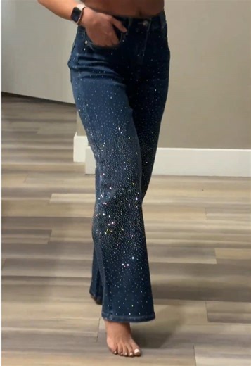 Classic cool 💙 these high-waist dark blue jeans paired with a crisp white crop top are giving major effortless & chic vibes 😍 perfect for standing out while keeping it timeless. #darkbluejeans #croptop #ootd #denimstyle #fyp