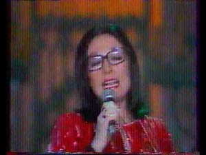 Nana Mouskouri - Chanter La Vie - Live