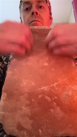 ASMR scratching with fingernails Himalayan rock salt crystal | asmr