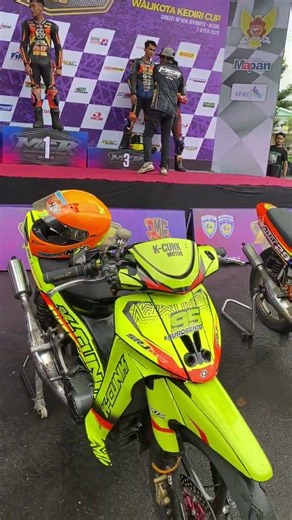Sulung Giwa, the East Java racer who has been a podium regular for the last 15 years