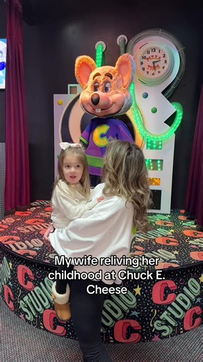 Reliving Childhood Memories at Chuck E. Cheese