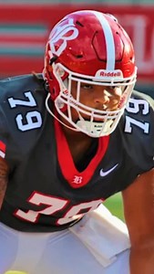 Everybody got their eyes on Baylor’s No. 0 David Gabriel Georges 🔥💨 But the real game-changer might be the big dawg clearing the runway… Five-star Tennessee commit Gabriel Osenda 💪🏾🧱 This trench battle vs BA is about to get real. Full breakdown on the site — link in bio or hit TripleThreatSportscast.com. #TripleThreatSportscast #BlueCrossBowl #TNHSFB #BaylorSchool #BrentwoodAcademy | Triple Threat Sportscast