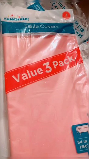 Most simple easy table cover backdrop 🤣#partydecorationideas #partytips #easydiydecor #partydecor #easydecoratingidea #backdropideas #diy #tablecover #budgetpartydecor From @itsclarisamartinez