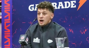 Chiefs QB Patrick Mahomes Breaks His Silence On His Father's Felony Arrest (VIDEO)