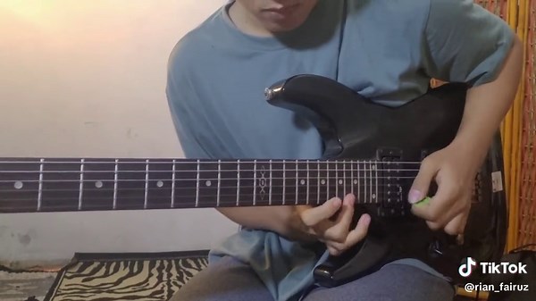 The Lord Is Our Sun - Guitar Cover by Abim
