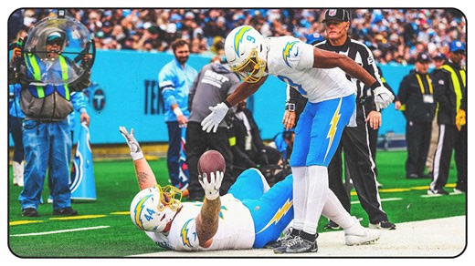 Fullback Touchdown! Matlock Snags Herbert's Pass for Red-Zone Score